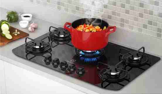 Instalador de cooktop à gas.